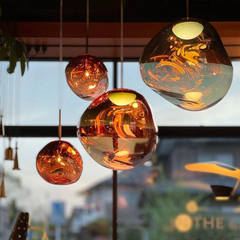 Moderne Lava-pendel med kugle i glas eller PVC og justerbar ophængshøjde