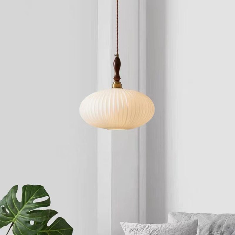 Pendel i opalglas, kuppelform, valnøddetræ, 25 cm, moderne klassisk design til spisestue, køkken, stue og café