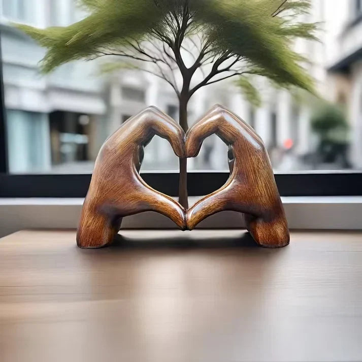 Hjerteformet træskulptur