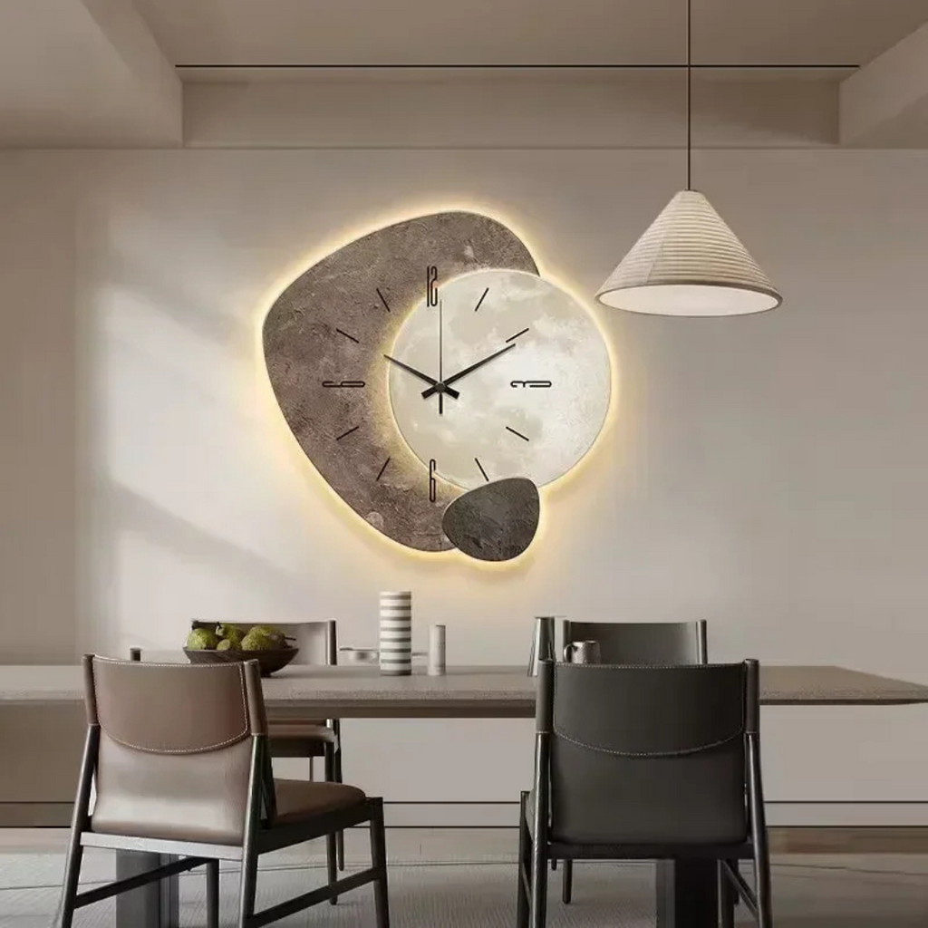 LED-vægur i naturtræ – moderne design med blødt stemningslys