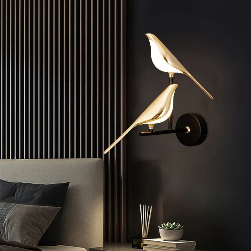 Designvæglampe med LED formet som en fugl