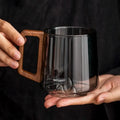 Bjergtinde-kop i dobbeltvægget glas, 300 ml, varmebestandigt borosilikatglas med træhåndtag til kaffe og te