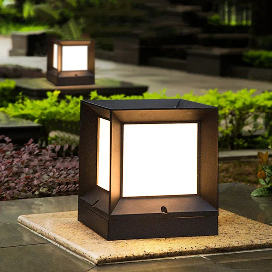 Udendørs standerlampe til indkørsel og låge, 12 W LED, moderne, sort