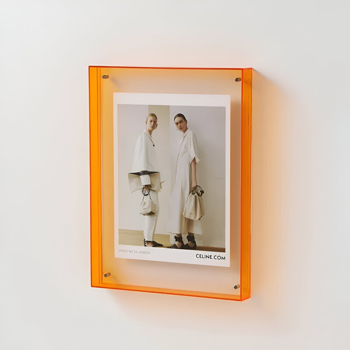 Minimalistisk transparent fotoramme i akryl, stående eller hængende, A4 og A5, moderne skandinavisk design