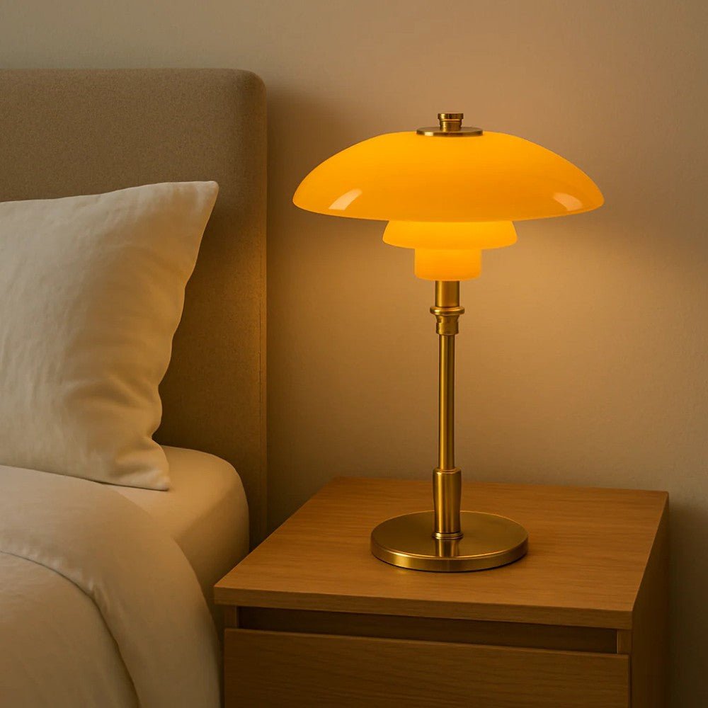 Nordisk bordlampe i glas med E27-fatning