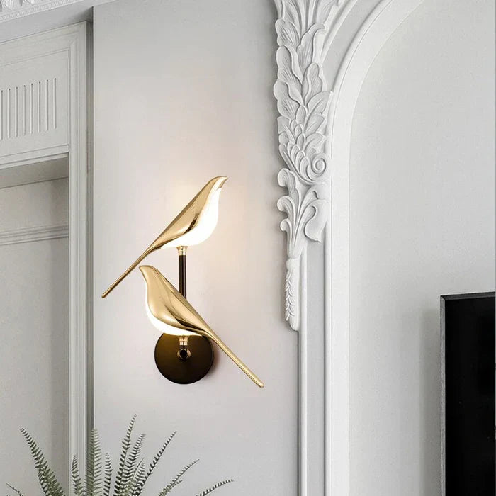 Designvæglampe med LED formet som en fugl