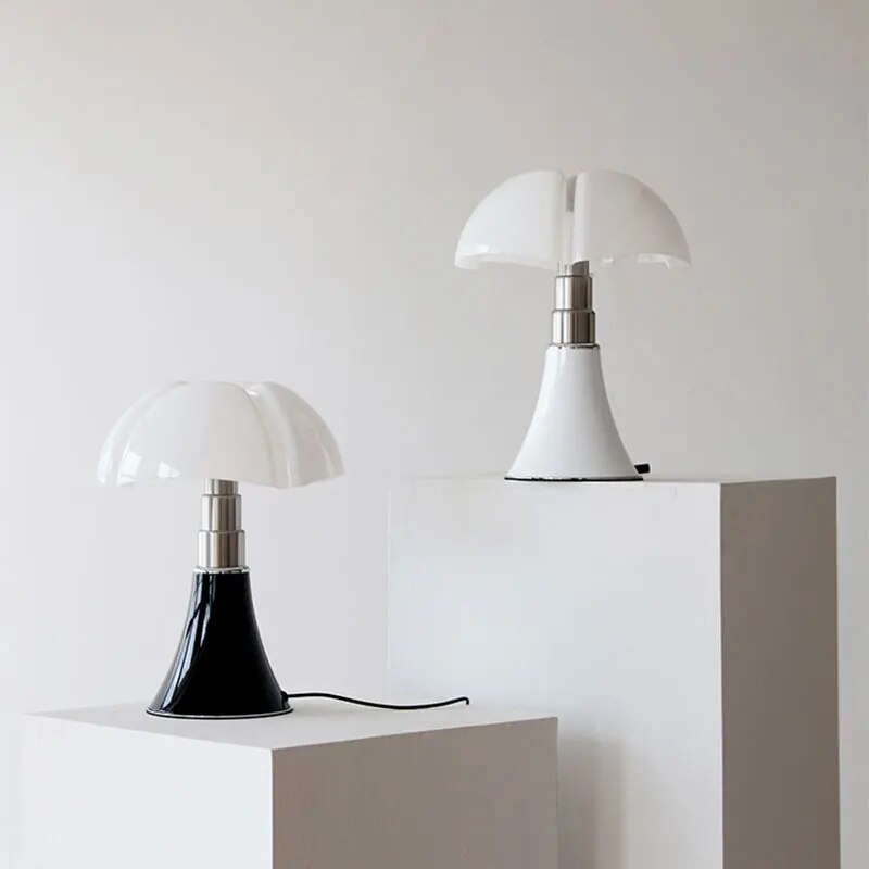 Designbordlampe formet som en blomst